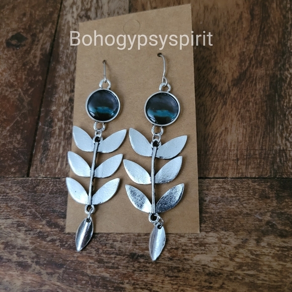 Boho Retro Leaf Dangle Drop  Earrings With Pine Stone - Picture 10 of 12